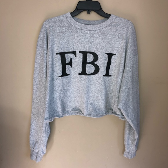 Tops - FBI CROPPED GRAPHIC LONG SLEEVE TEE